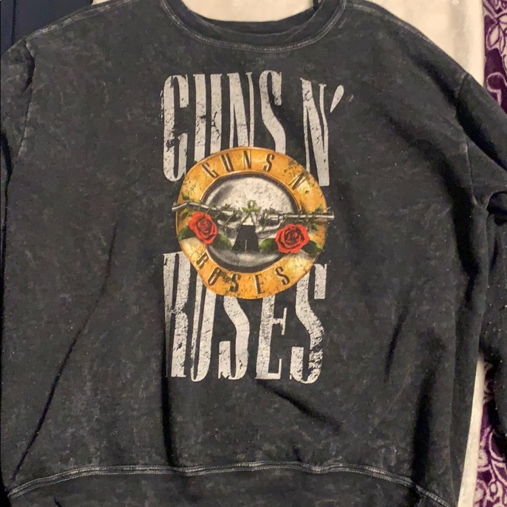 Guns NRoses pull over sweater